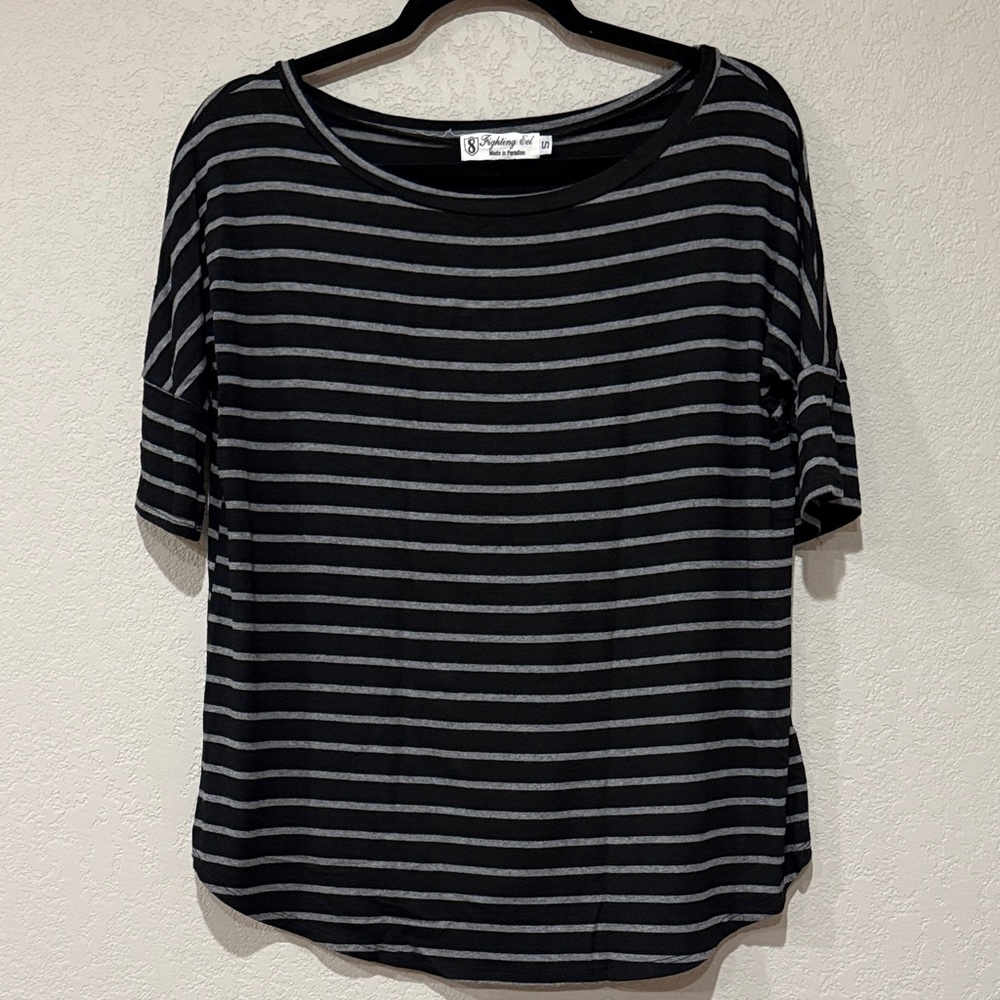 Fighting Eel Black & Gray Striped Short Sleeve Top